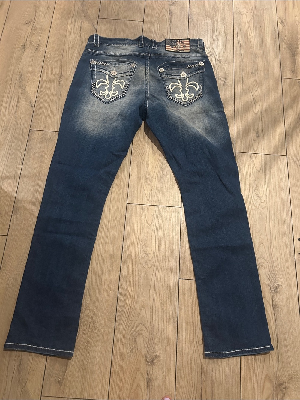 Men's Straight Jeans in Dark Blue with Embroidered Back Pockets